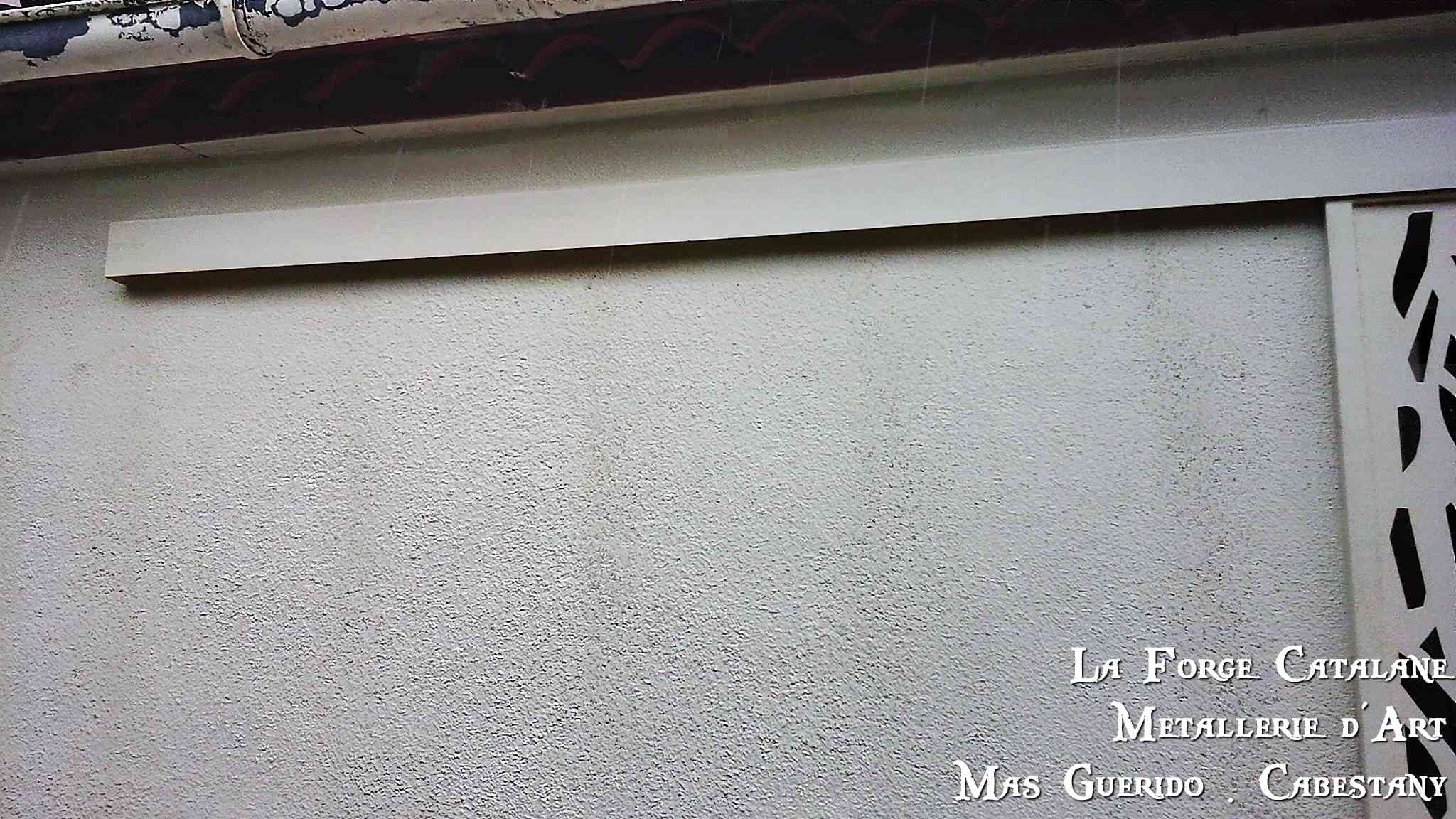 grille coulissante rail capotage decoupe laser fer Forge Catalane Cabestany (6).jpg